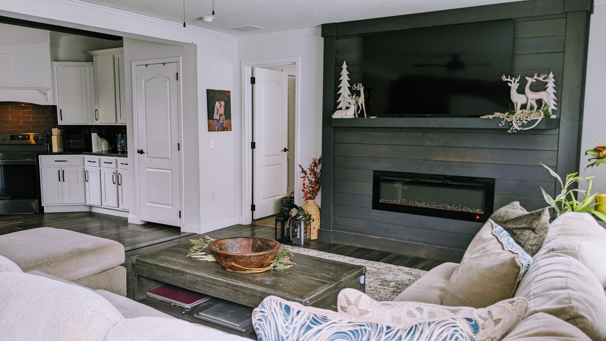 531 Pea Ridge Road Chestnut Mound, TN 38552 - Photo 15 of 91 a living room with furniture and a fireplace