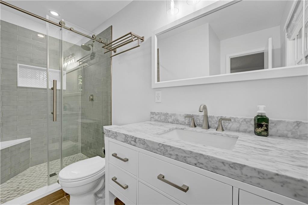 2127 Desmond Drive Decatur, GA 30033 - Photo 7 of 25 Gallery Image 7
