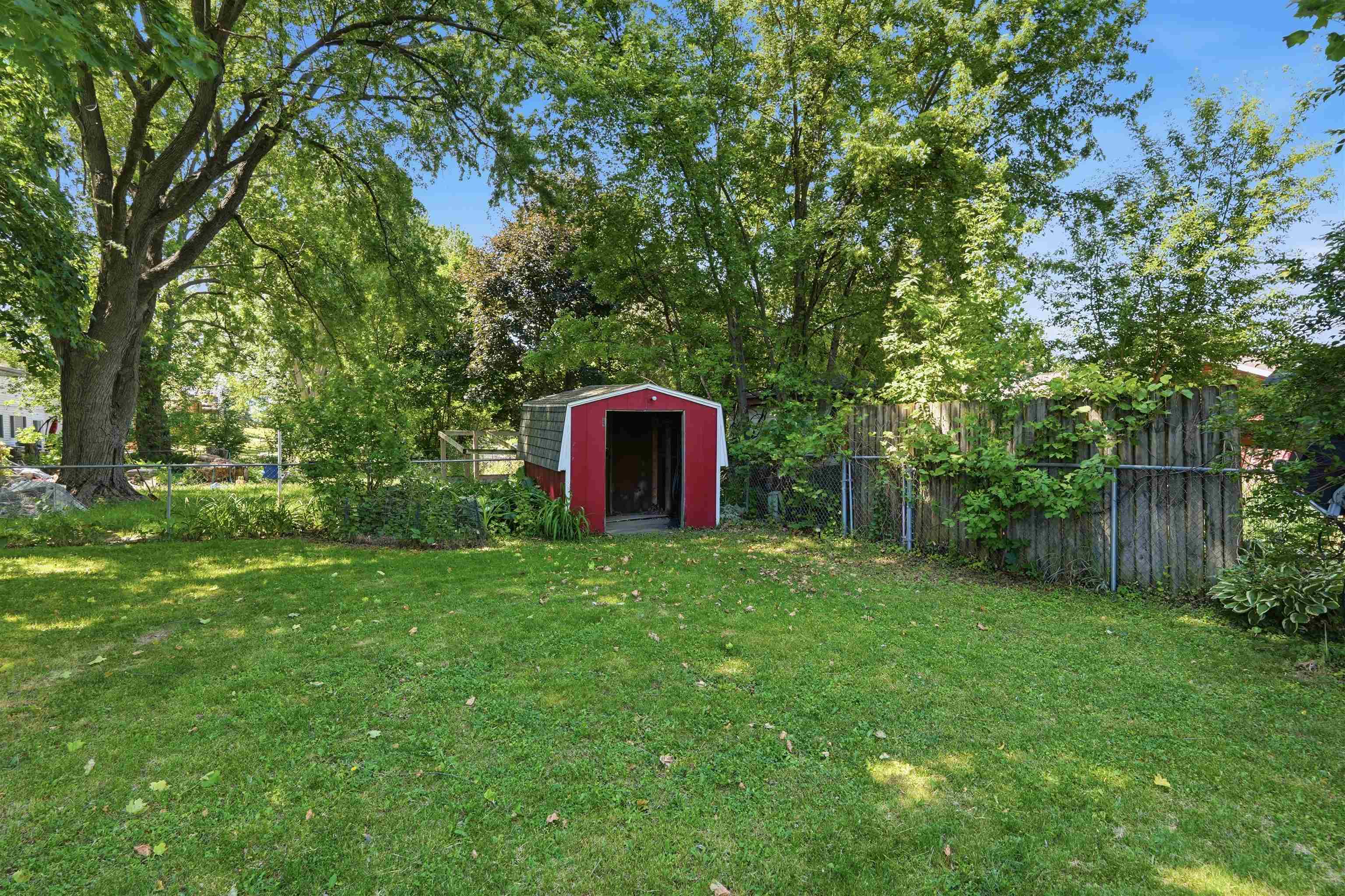 549 North Main Street Cottage Grove, WI 53527 - Photo 5 of 47