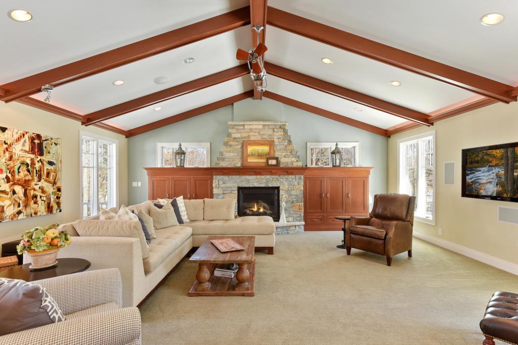 2212 Oakland Road Minnetonka, MN 55305 - Photo 11 of 51 Gallery Image 11