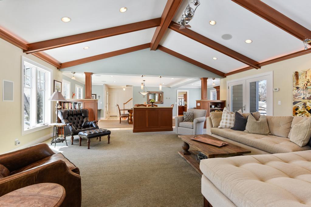 2212 Oakland Road Minnetonka, MN 55305 - Photo 14 of 51 Gallery Image 14