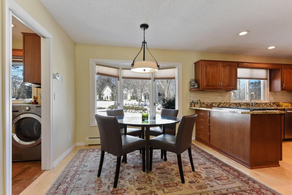 2212 Oakland Road Minnetonka, MN 55305 - Photo 22 of 51 Gallery Image 22
