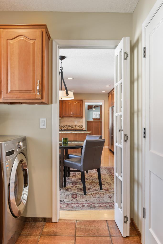 2212 Oakland Road Minnetonka, MN 55305 - Photo 29 of 51 Gallery Image 29