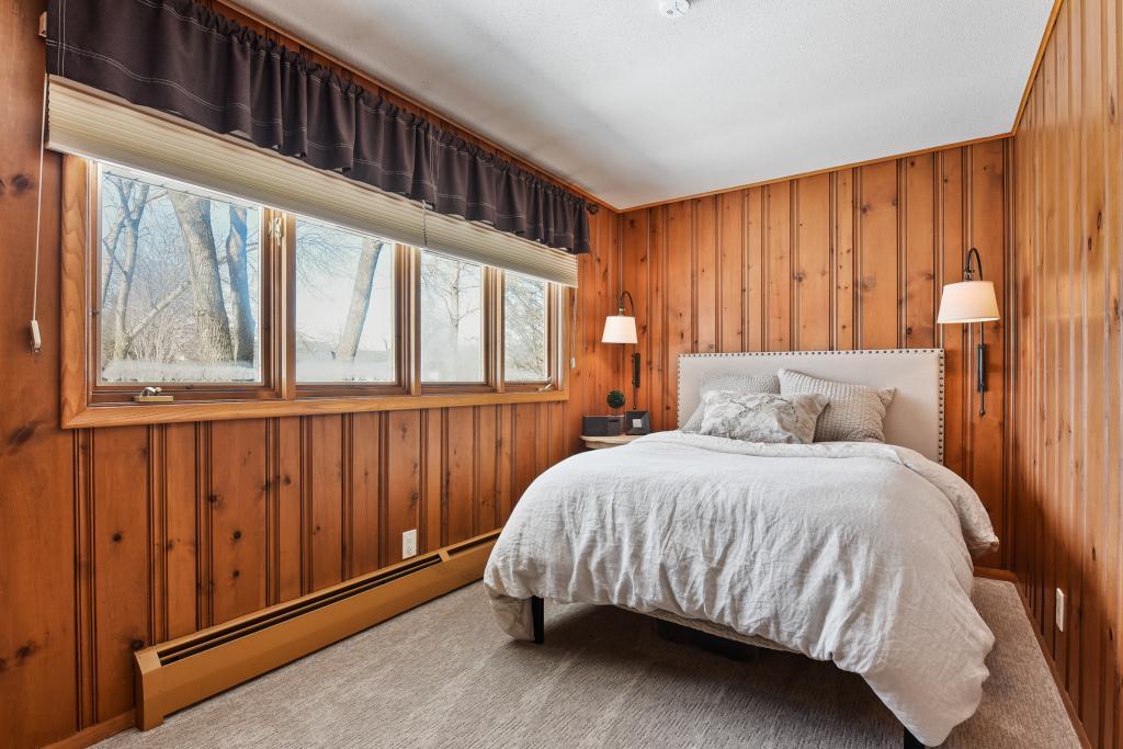2212 Oakland Road Minnetonka, MN 55305 - Photo 40 of 51 Gallery Image 40
