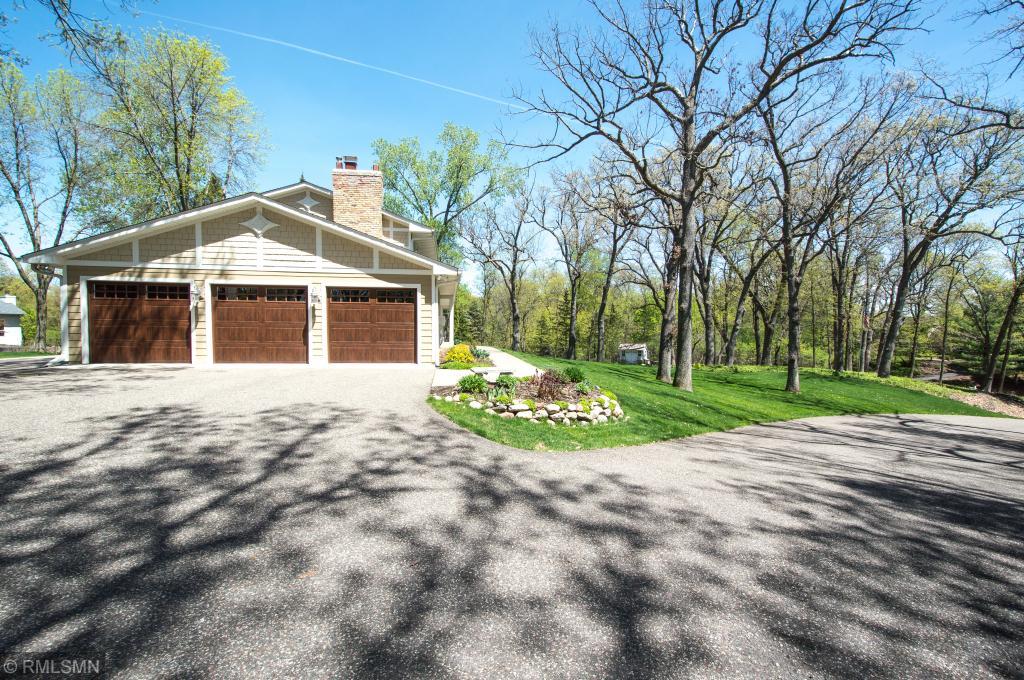 2212 Oakland Road Minnetonka, MN 55305 - Photo 8 of 51 Gallery Image 8