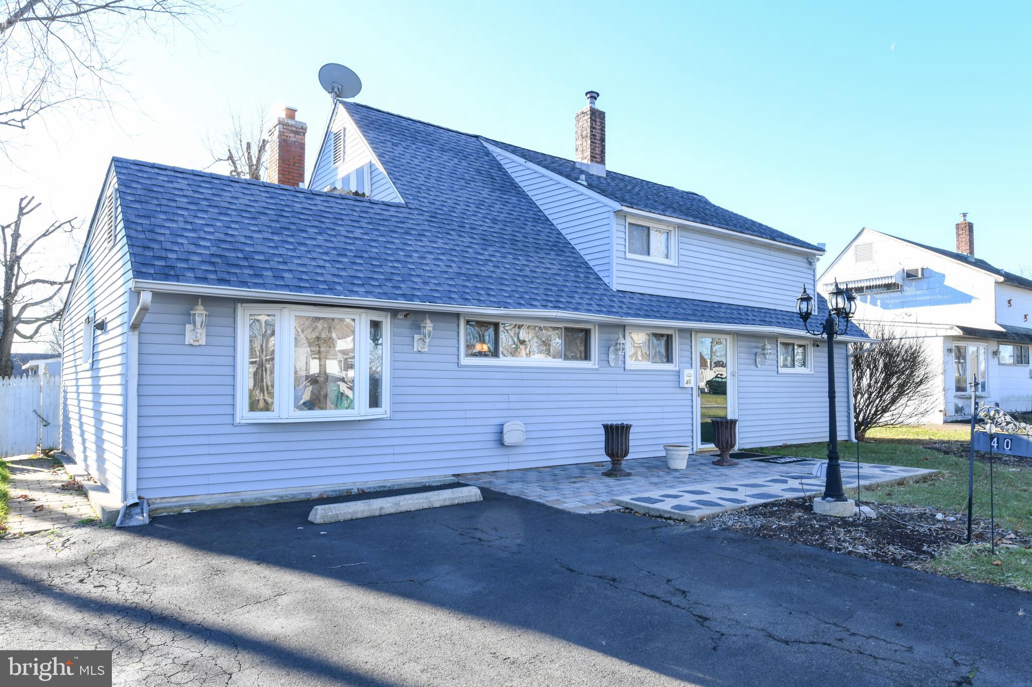 40 Inland Road Levittown, PA 19057 - Photo 2 of 17 Gallery Image 2