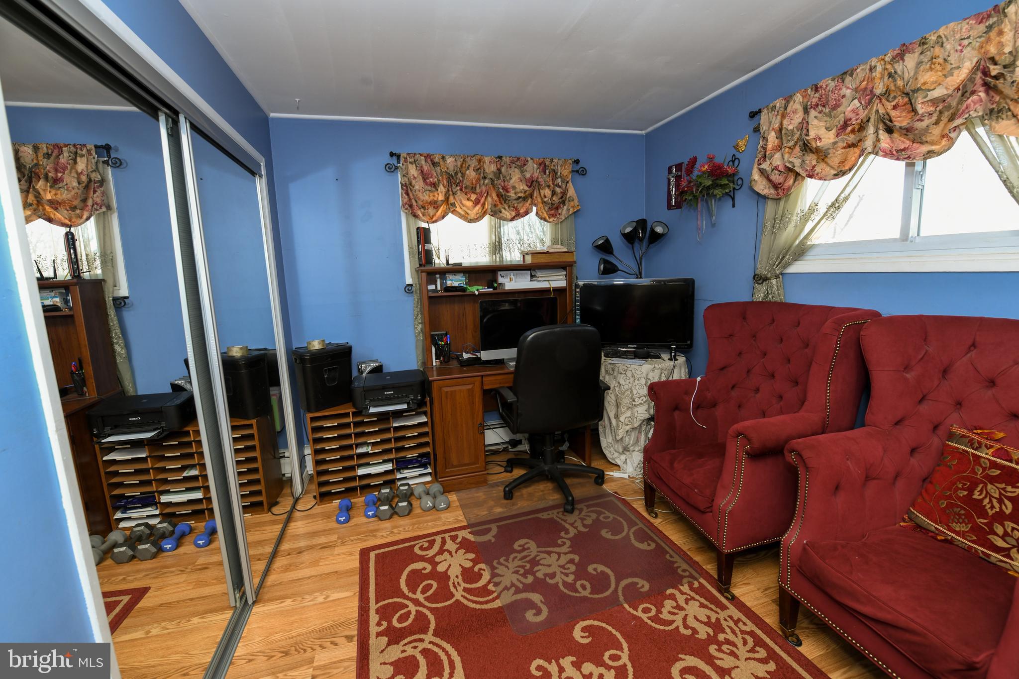 40 Inland Road Levittown, PA 19057 - Photo 12 of 17 Gallery Image 12