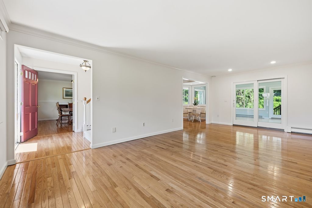 152 Holmes Road Ridgefield, CT 06877 - Photo 10 of 39