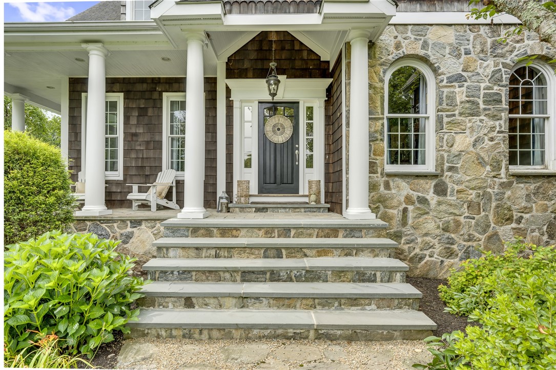 332 Log Road Smithfield, RI 02917 - Photo 2 of 40 Front entrance