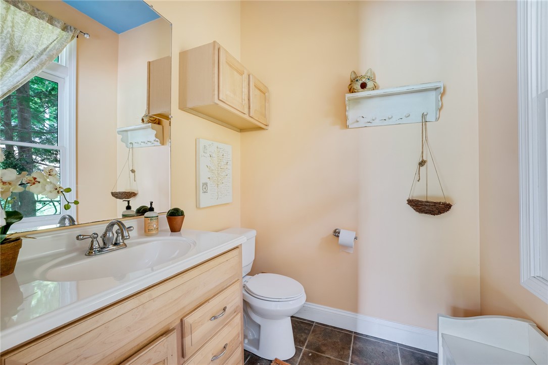 332 Log Road Smithfield, RI 02917 - Photo 35 of 40 Cabana bath