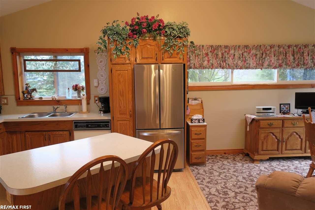 23505 Armada Center Road Armada, MI 48005 - Photo 6 of 14