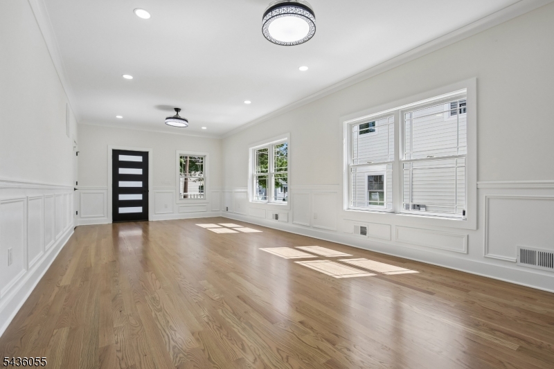 318 Halsey Road Parsippany, NJ 07054 - Photo 7 of 39