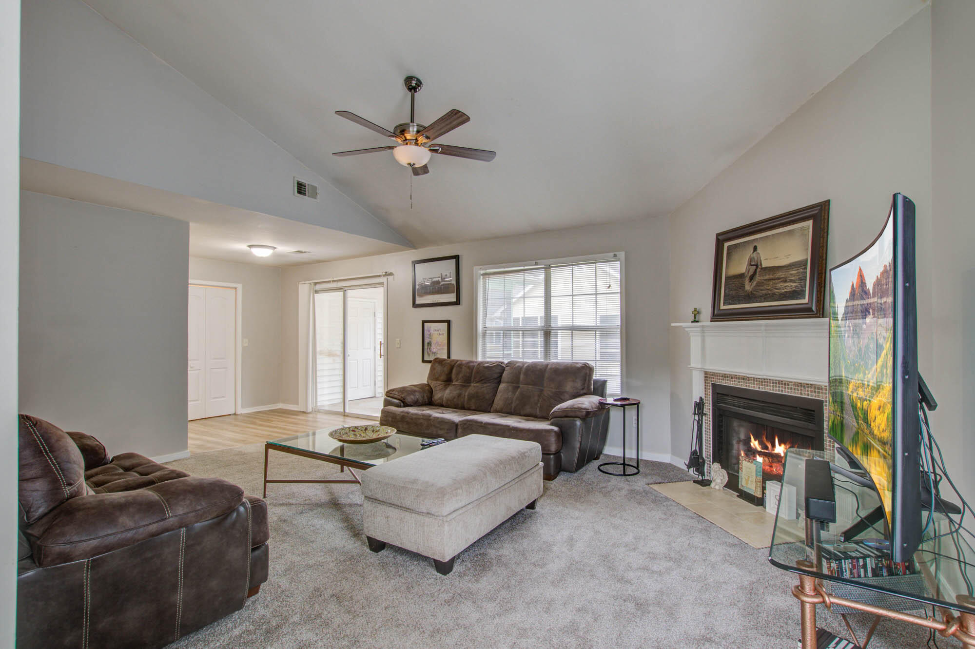 6211 Rolling Fork Road, Unit H North Charleston, SC 29406 - Photo 3 of 22 6211 (6)