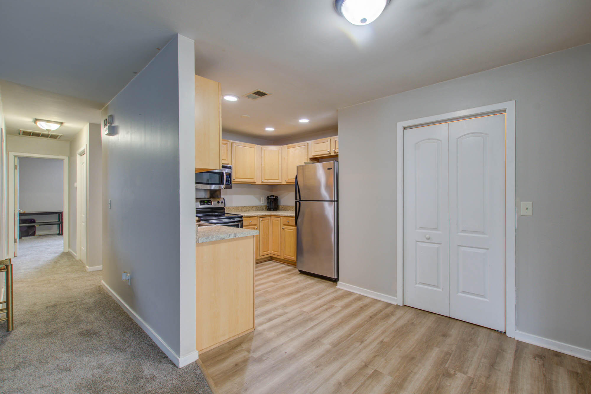 6211 Rolling Fork Road, Unit H North Charleston, SC 29406 - Photo 7 of 22 6211 (10)