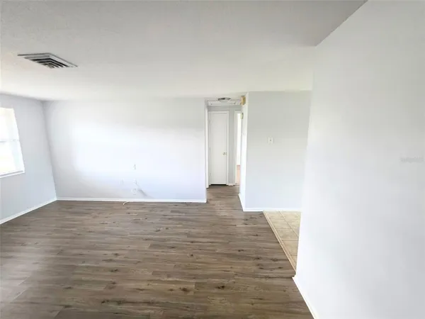 $1,600 | 546 Briarwood Road, Venice, FL 34293
