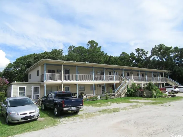 $1,000 | 204 4th Avenue North, Unit 17, North Myrtle Beach, SC 29582