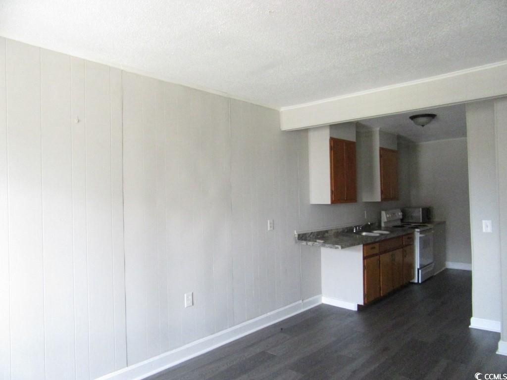 204 4th Avenue North, Unit 17 North Myrtle Beach, SC 29582 - Photo 2 of 11