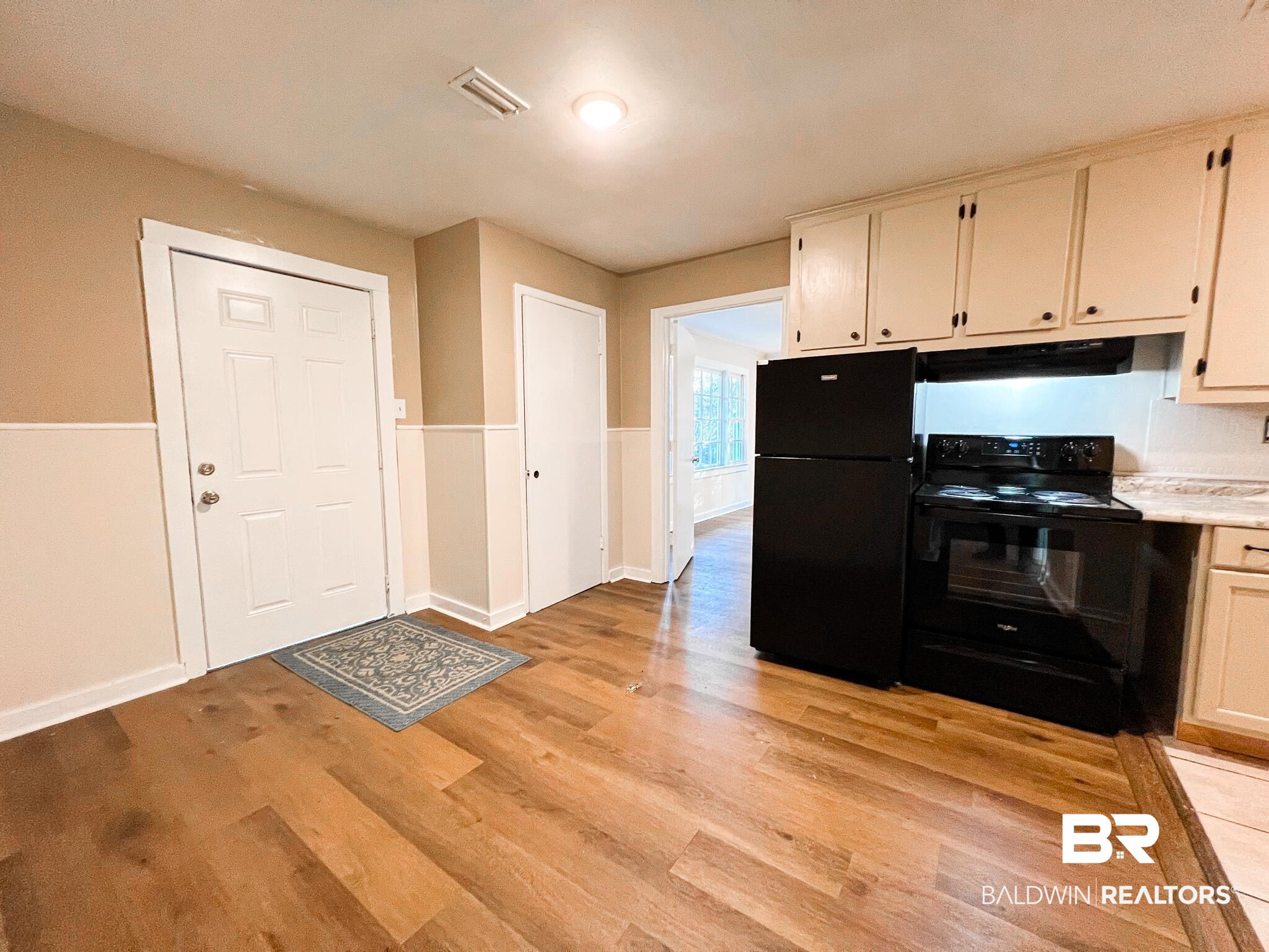 648 Elba Avenue Mobile, AL 36612 - Photo 11 of 36