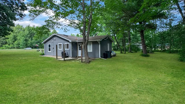 $279,900 | 180 East Sanborn Road, Lake City, MI 49651