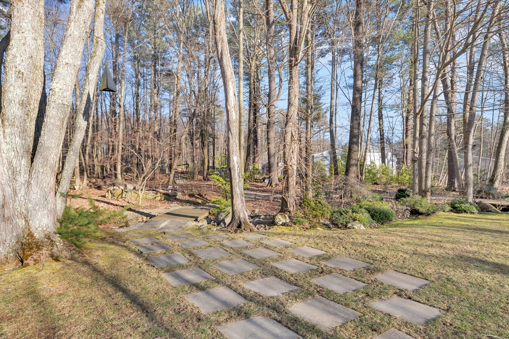 105 Hadley Road Merrimac, MA 01860 - Photo 26 of 31