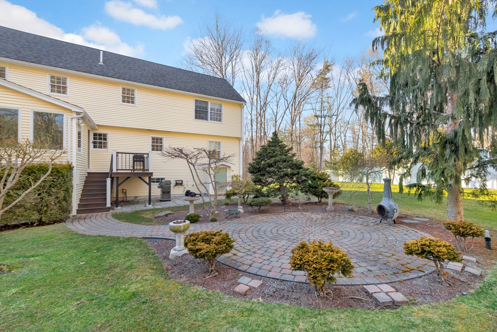 105 Hadley Road Merrimac, MA 01860 - Photo 28 of 31 a view of yard with tree