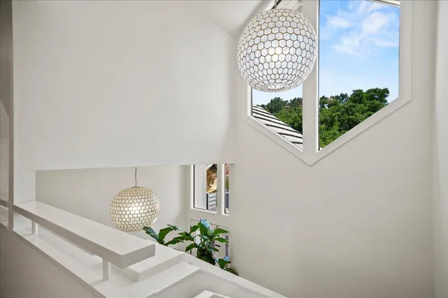 $2,890,000 | 31499 Vía Las Rosas, Carmel Valley, CA 93924