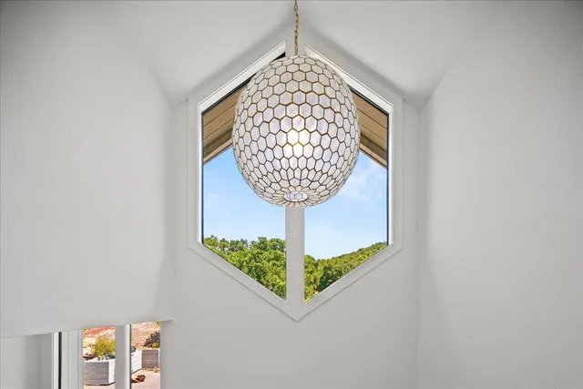 $2,890,000 | 31499 Vía Las Rosas, Carmel Valley, CA 93924