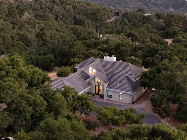 $2,890,000 | 31499 Vía Las Rosas, Carmel Valley, CA 93924