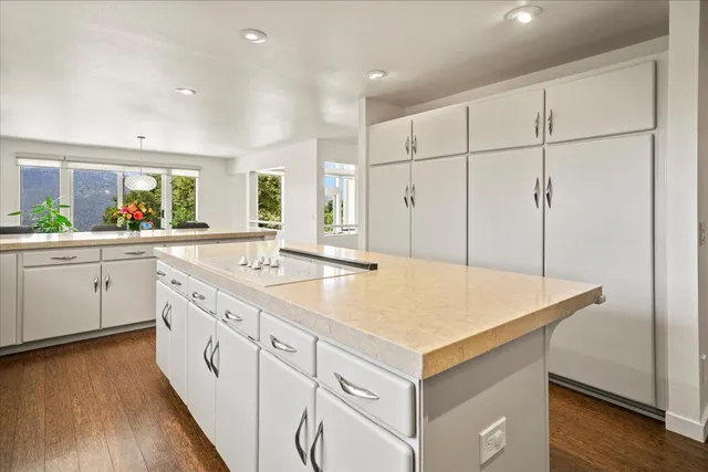 $2,890,000 | 31499 Vía Las Rosas, Carmel Valley, CA 93924