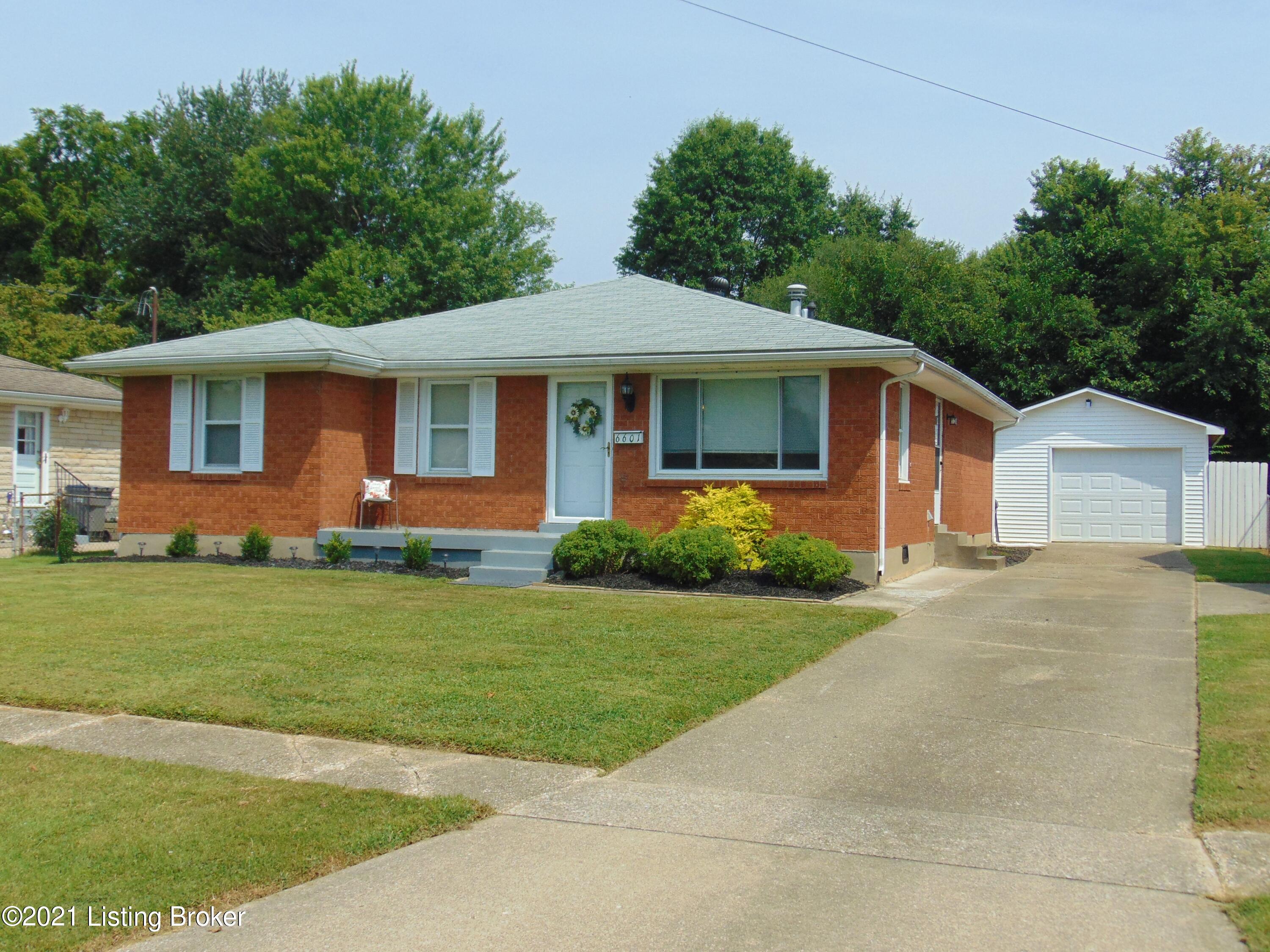 6601 Delton Road Louisville, KY 40258 - Photo 2 of 65 Plenty of parking