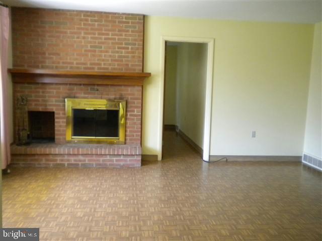 433 North Scenic Road Harrisburg, PA 17109 - Photo 2 of 10 Gallery Image 2