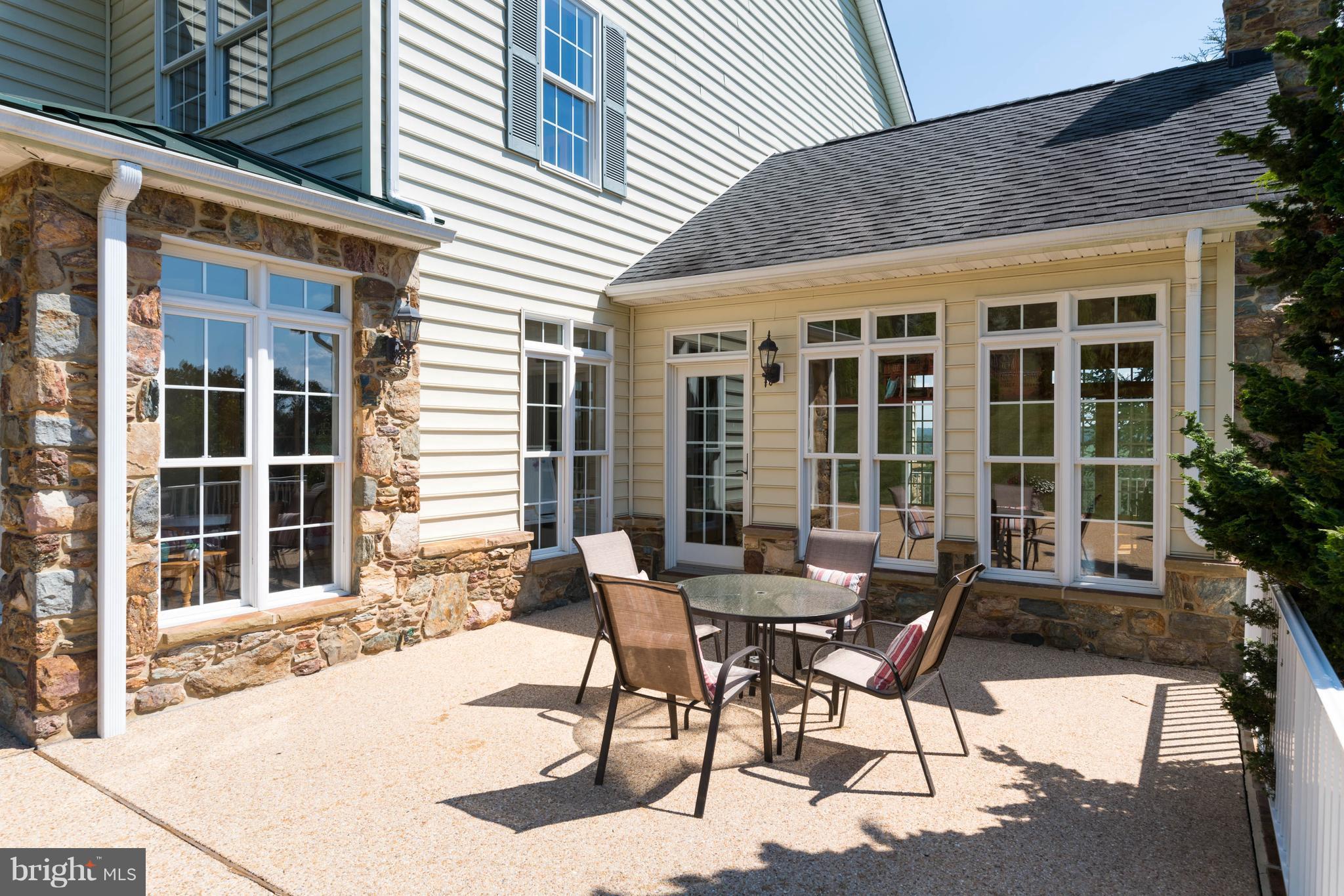 4902 Wentz Road Manchester, MD 21102 - Photo 27 of 30 Exterior (Rear)