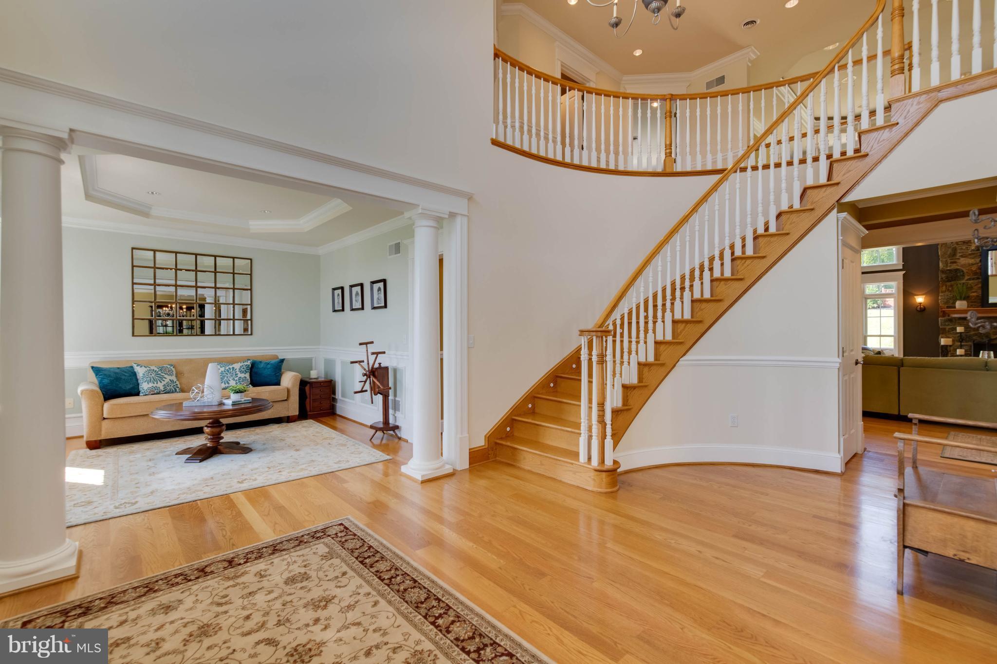 4902 Wentz Road Manchester, MD 21102 - Photo 5 of 30 Foyer