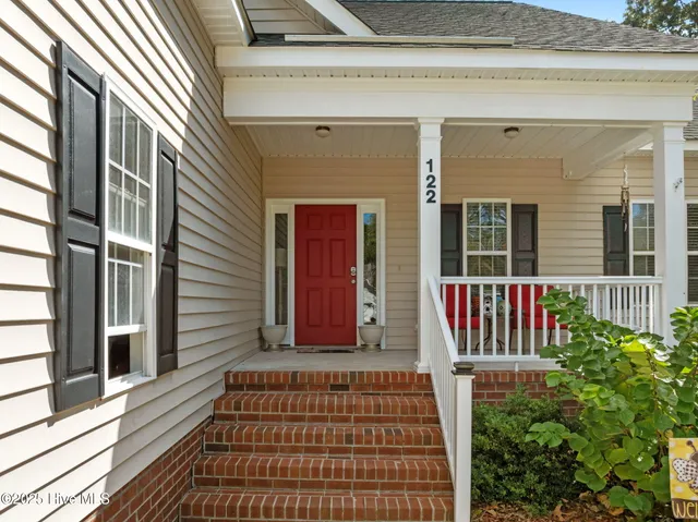 $299,900 | 122 Pirate Cove Road, Washington, NC 27889