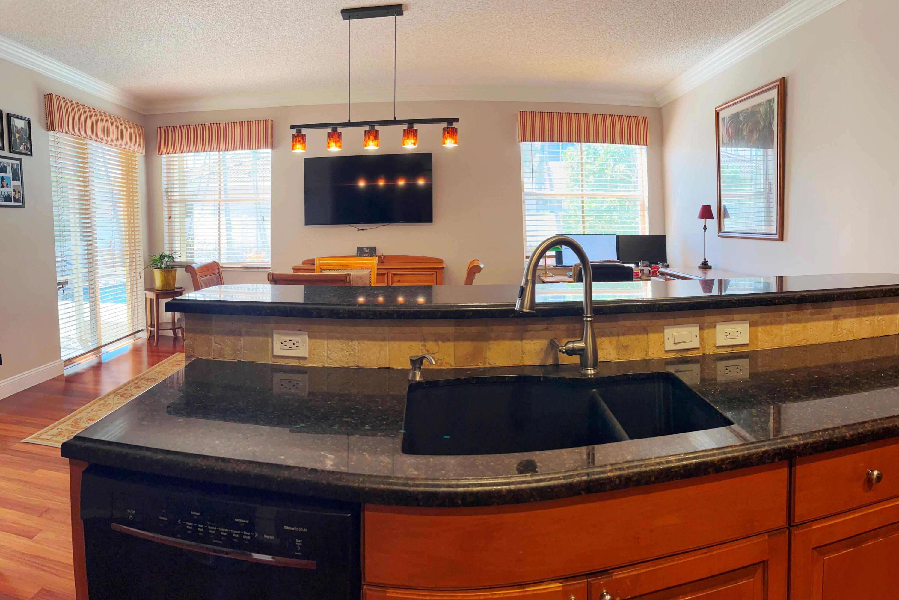 668 Willow Bend Road Weston, FL 33327 - Photo 15 of 74 Kitchen