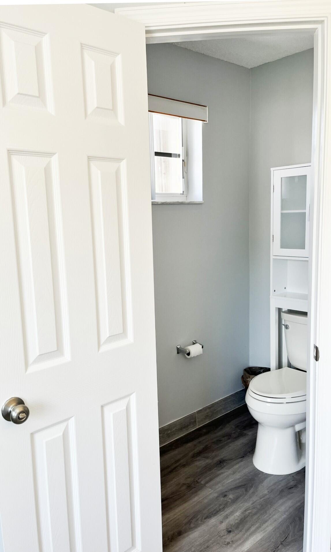 668 Willow Bend Road Weston, FL 33327 - Photo 35 of 74 Primary Bedroom Water Closet