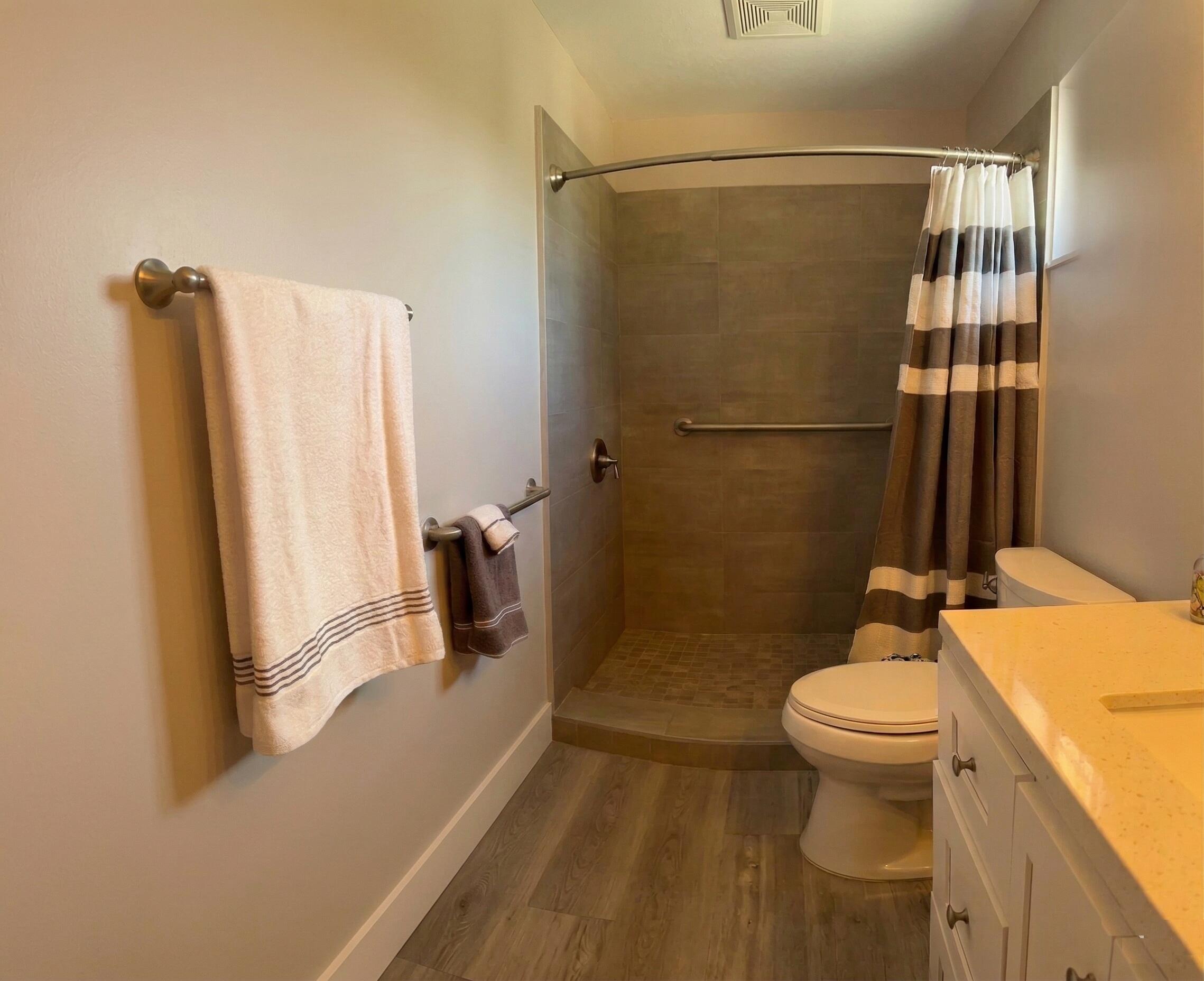 668 Willow Bend Road Weston, FL 33327 - Photo 42 of 74 Bathroom 2