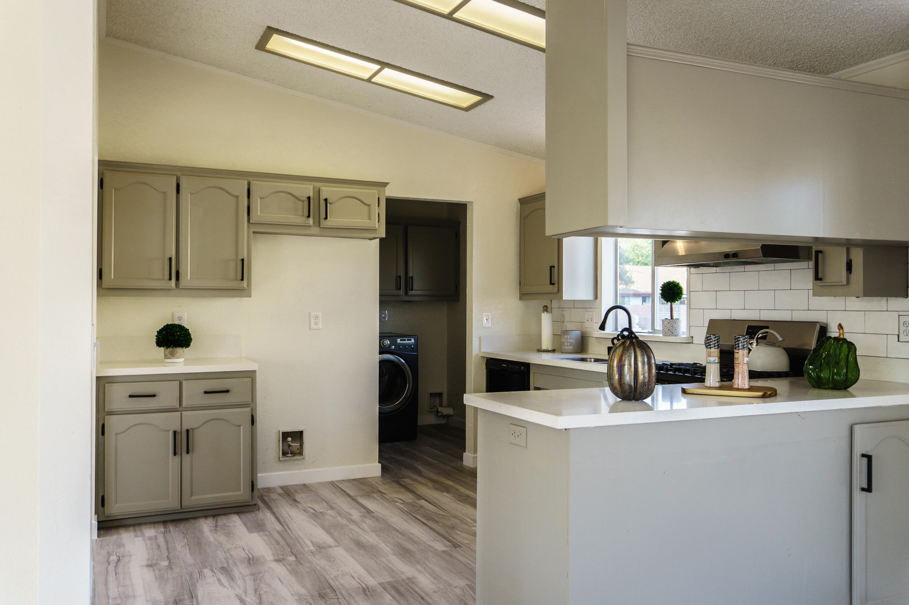 1301 Wayne Street Ridgecrest, CA 93555 - Photo 4 of 26