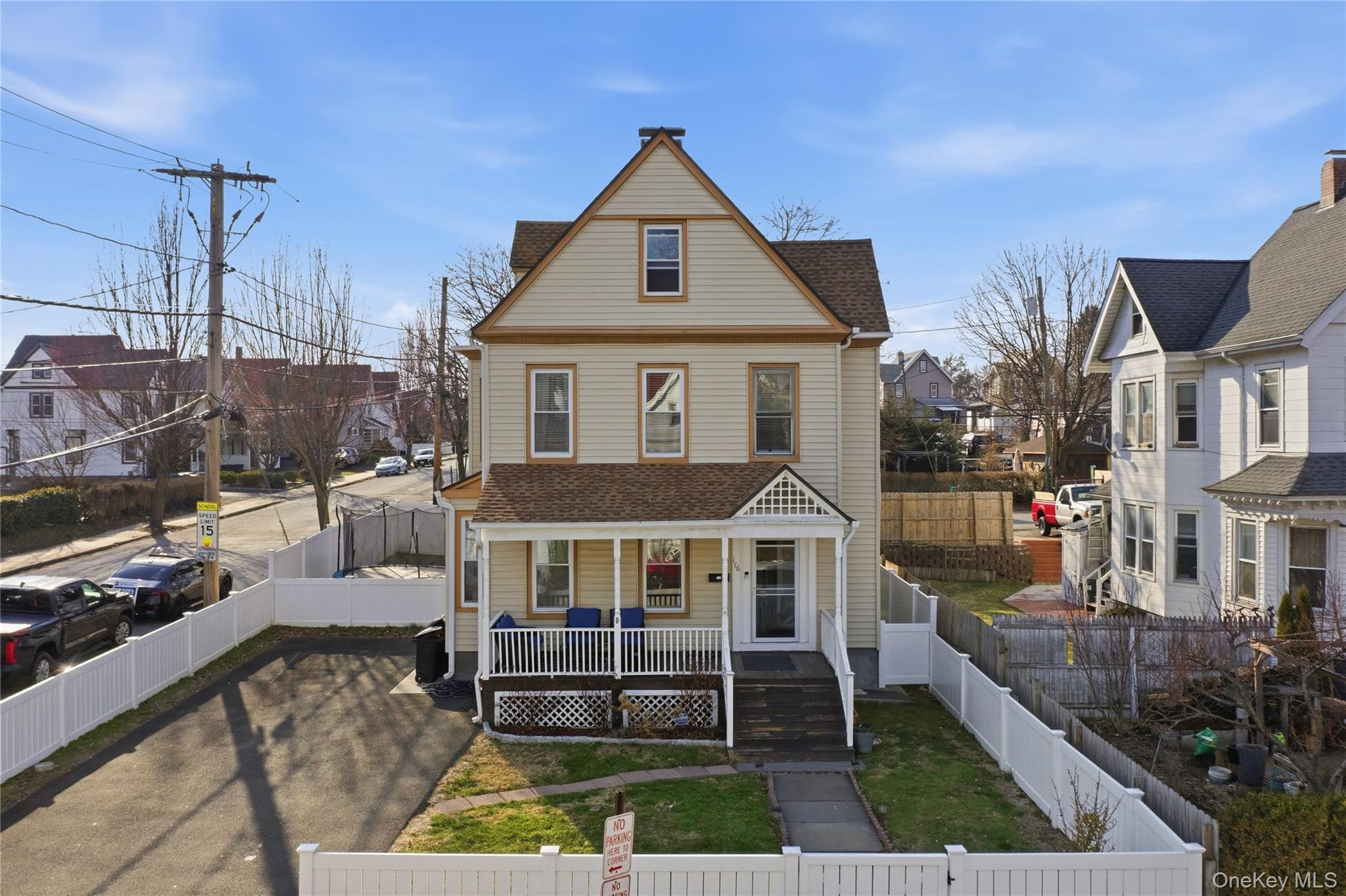176 Depew Street Peekskill, NY 10566 - Photo 2 of 34