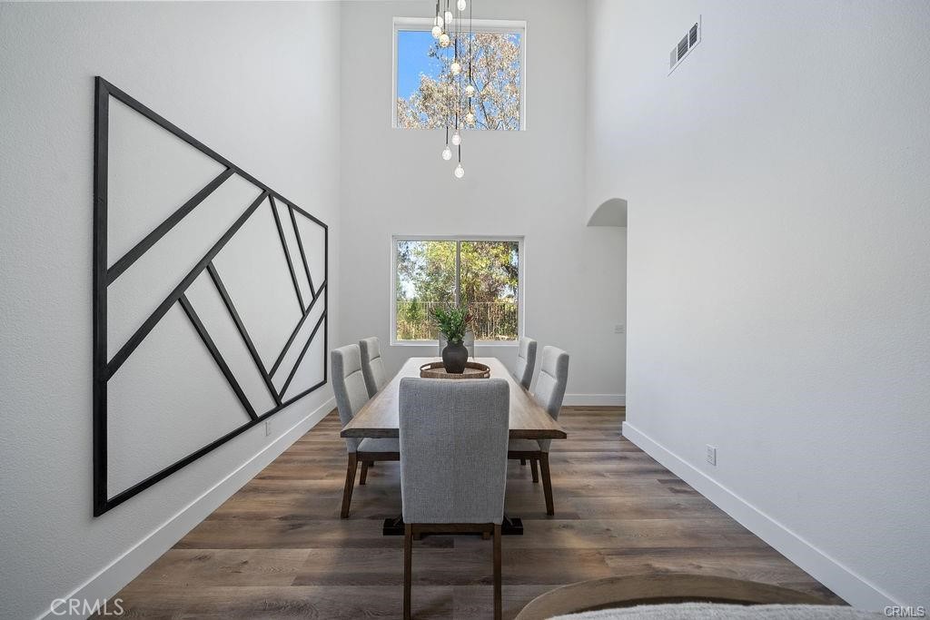 41258 Pine Tree Circle Temecula, CA 92591 - Photo 5 of 46