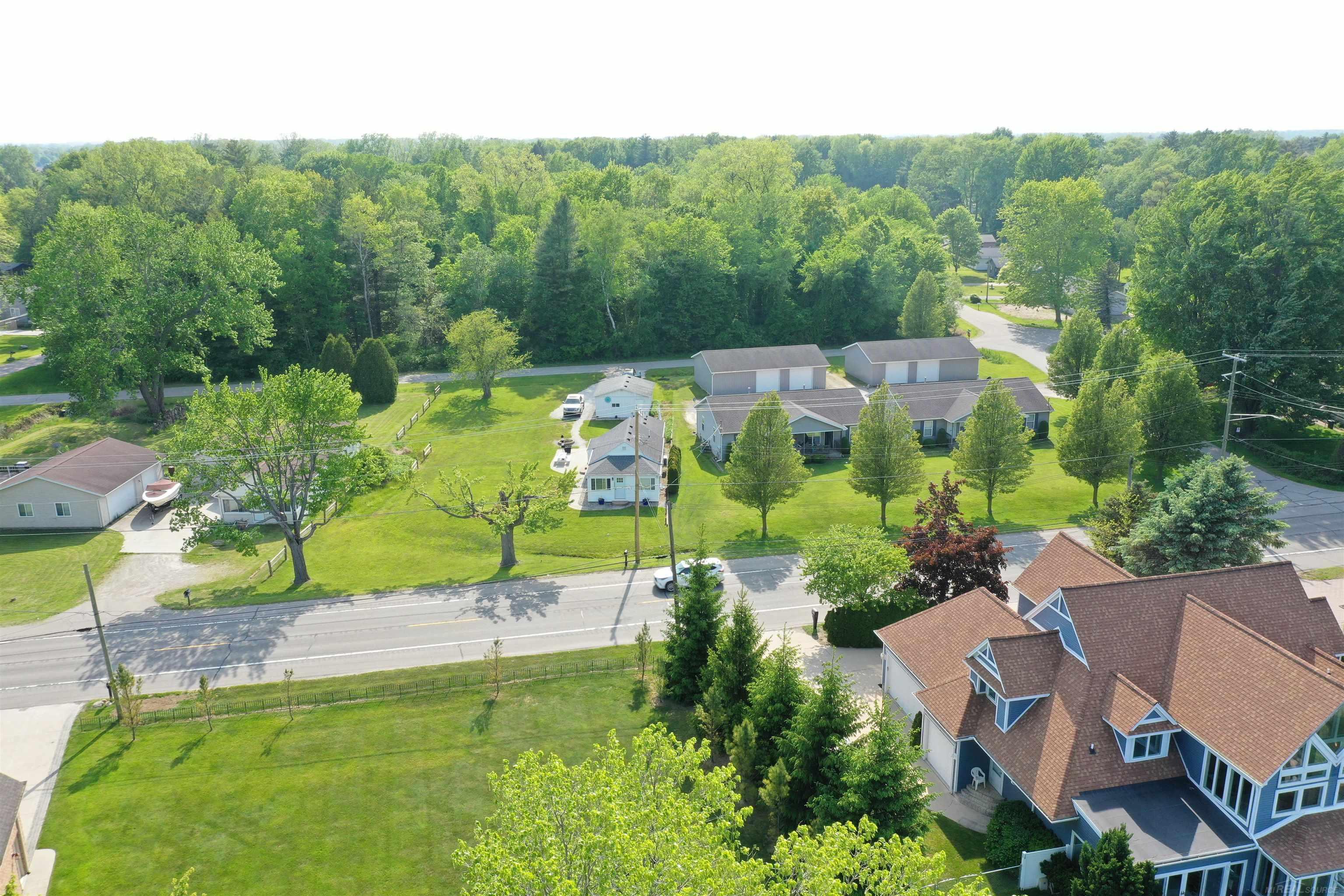 6625 Lakeshore Road Lakeport, MI 48059 - Photo 25 of 59