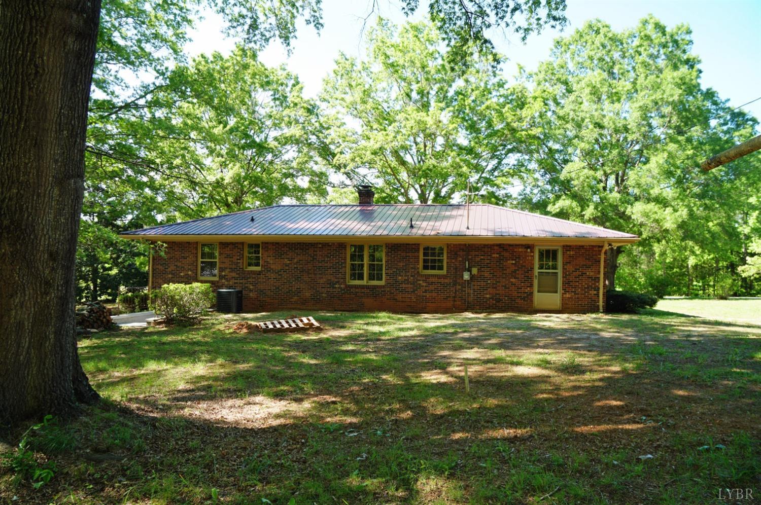 1099 Dudley Road Halifax, VA 24558 - Photo 2 of 32 Gallery Image 2