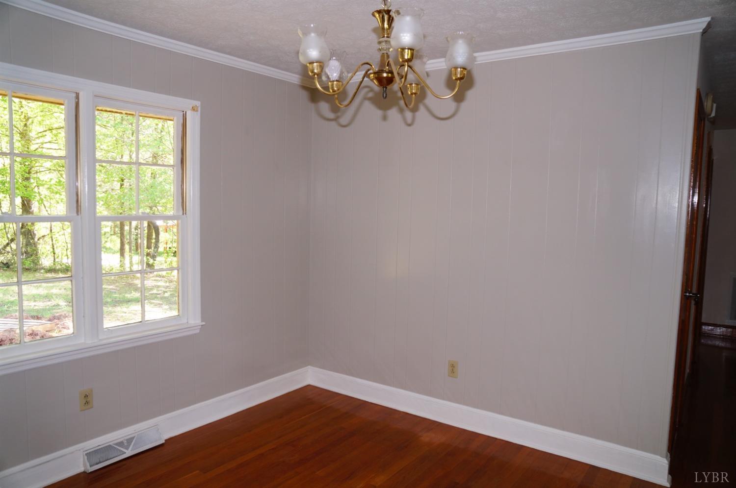 1099 Dudley Road Halifax, VA 24558 - Photo 8 of 32 Gallery Image 8