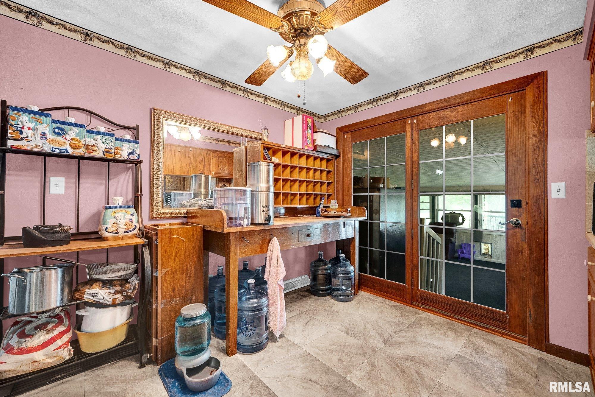 503 South Walnut Street Delavan, IL 61734 - Photo 12 of 40
