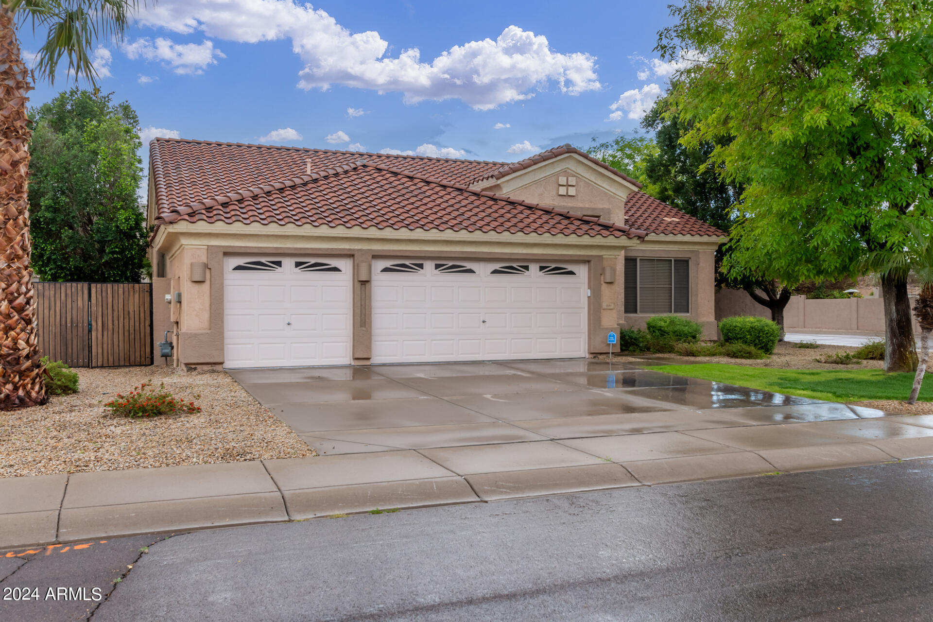 1251 West Hawken Way Chandler, AZ 85286 - Photo 3 of 38 0003-03 - Hawken