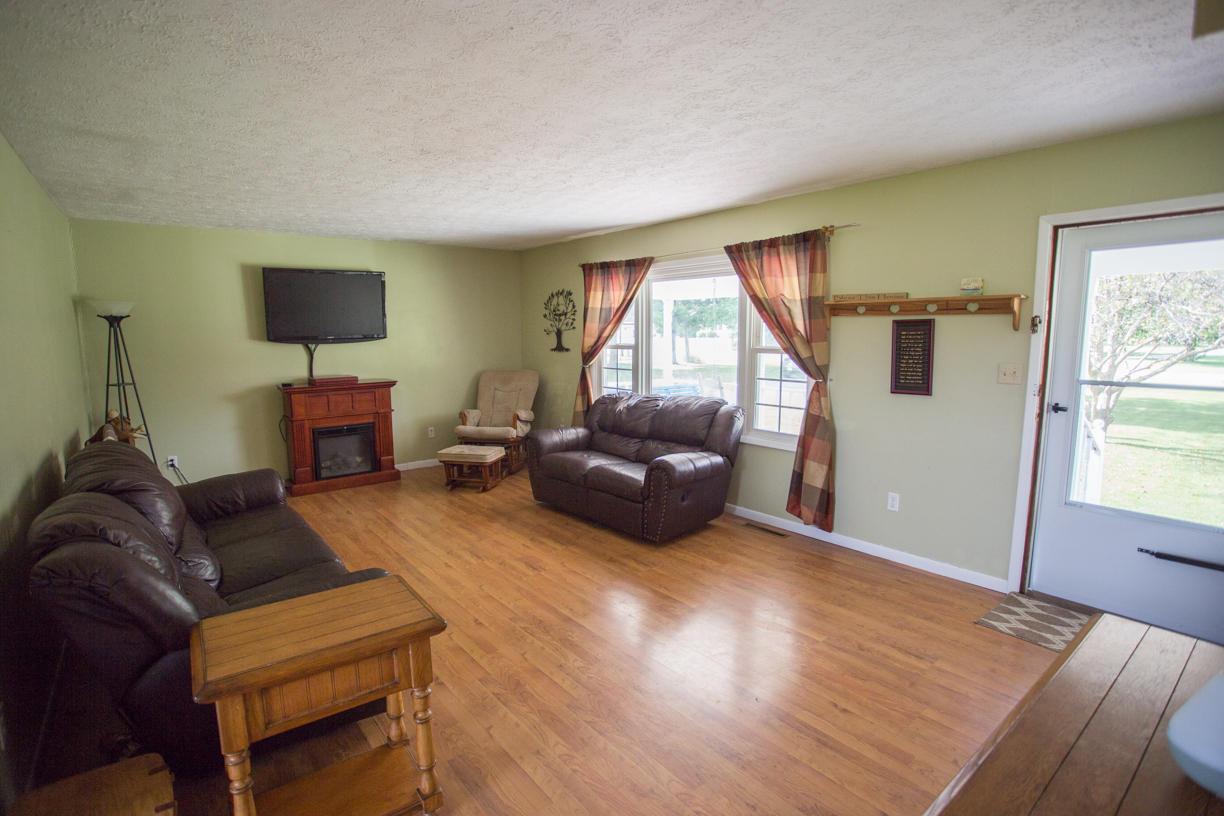 3047 Willow Road Springfield, OH 45502 - Photo 5 of 33