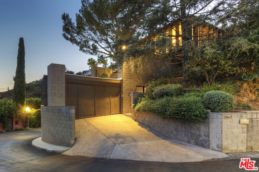 2867 Belden Drive Los Angeles, CA 90068 - Photo 4 of 54