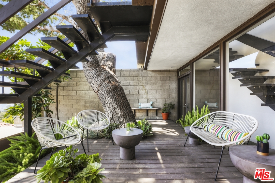 2867 Belden Drive Los Angeles, CA 90068 - Photo 42 of 54