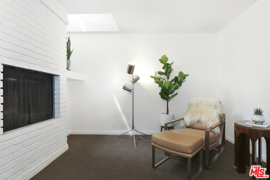 2867 Belden Drive Los Angeles, CA 90068 - Photo 44 of 54