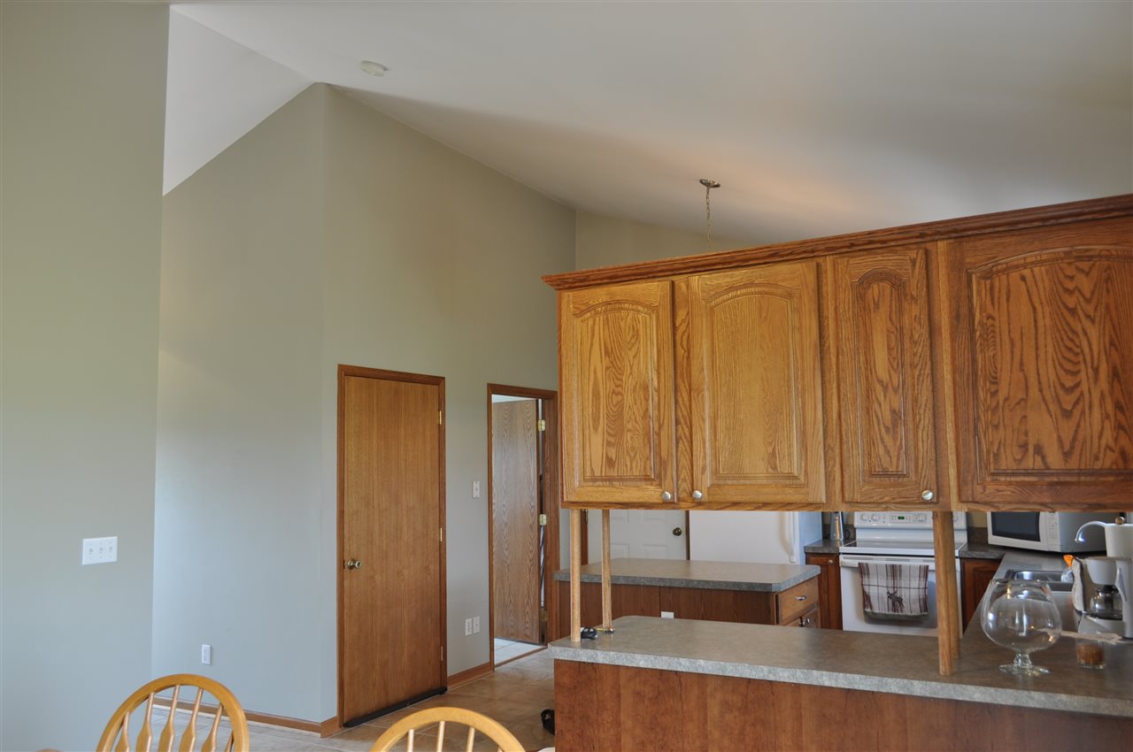 2990 East Wildermuth Road Owosso, MI 48867 - Photo 9 of 33 31260893-8.JPG